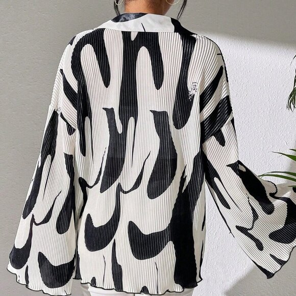 Apricot Casual Women's Loose Fit Drop Shoulder Long Sleeve Pleated Shirt - Picture 2 of 6